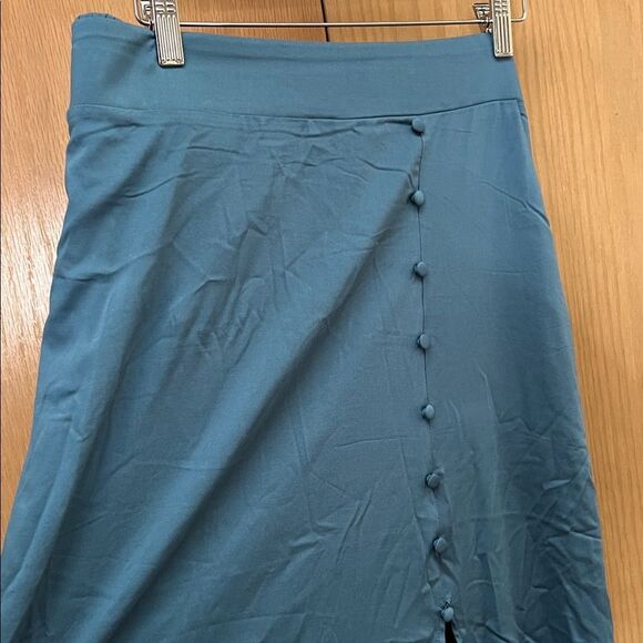 torrid Maxi Stretch Challis Button Slit Skirt Size 2X NWT - Picture 7 of 8